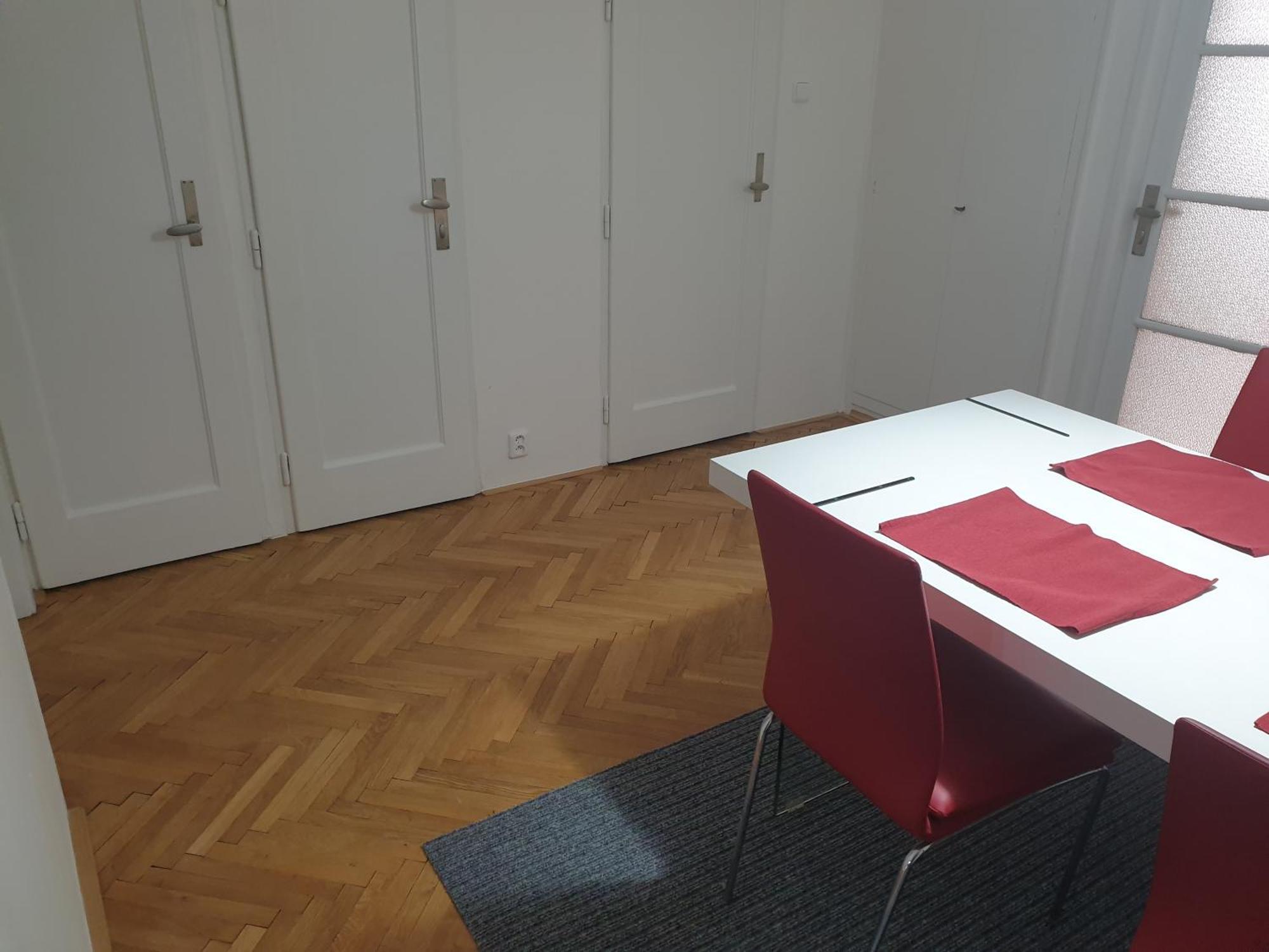 Newly Refurbished Prag